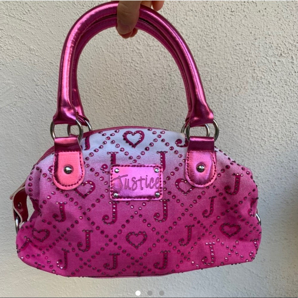 Y2K VIBES bedazzled pink shoulder bag. Worn once